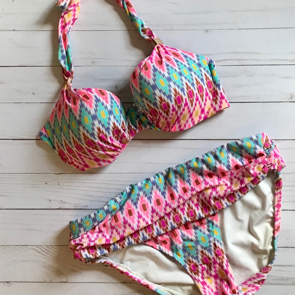 2 swimsuits